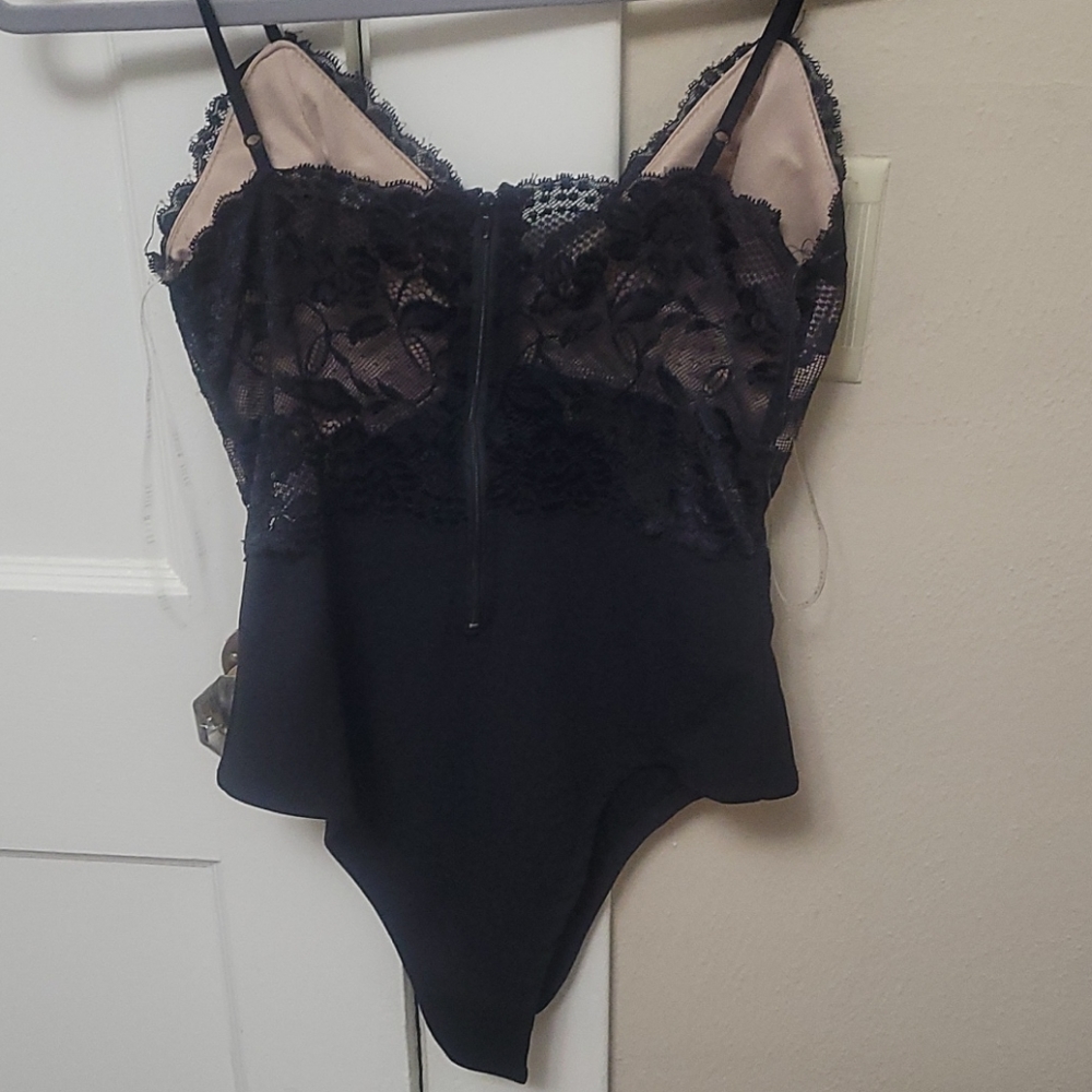 Black Bodysuite - Picture 2 of 2